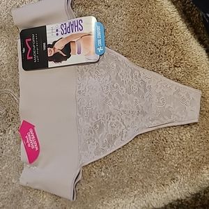 Maidenform Thong Underwear (NWT)